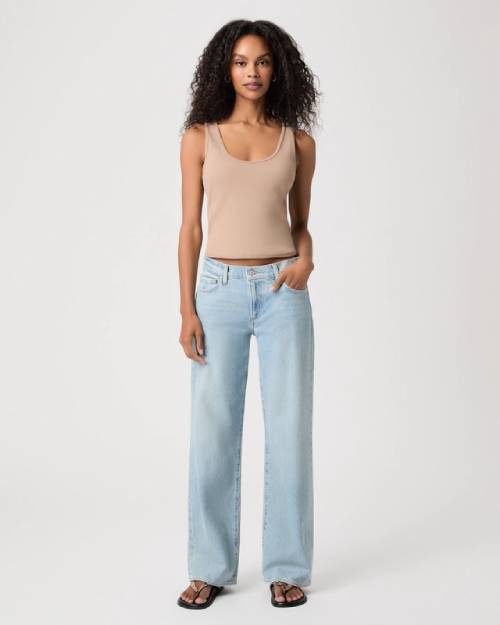Low Rise Dana Straight Jean