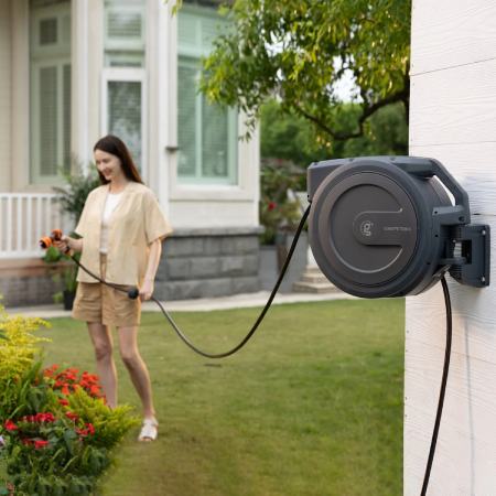 Giraffe Tools Retractable Garden Hose Reel