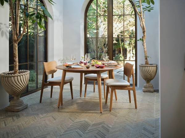 Swyft Round Dining Table